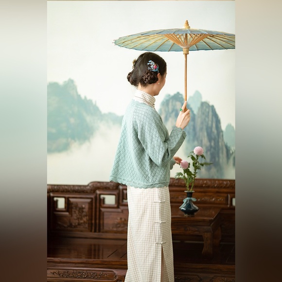 Vintage Crochet Open Front Cardigan - Picture 4 of 11